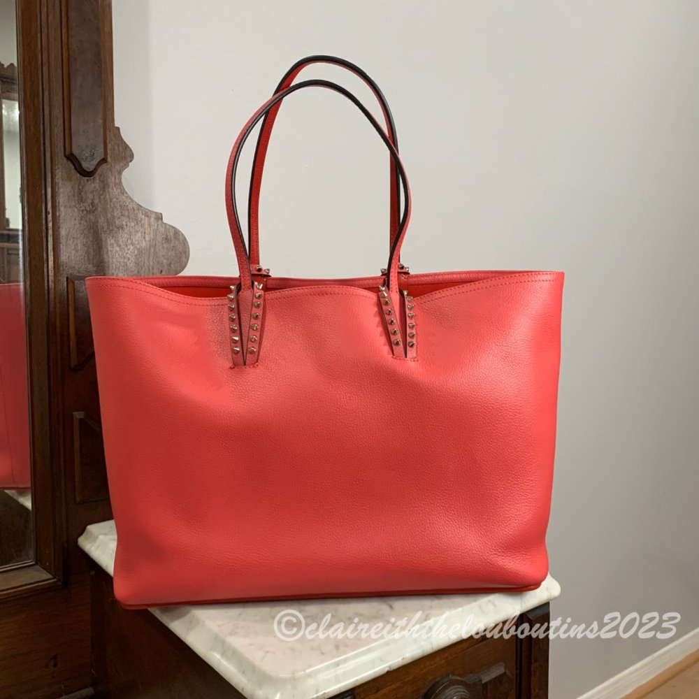 Louboutin Cabata Large Begonia Pink Leather Studded Tote EUC - Picture 2 of 8
